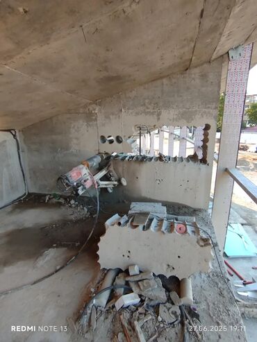 Beton işləri: #Betonkesme #betondeşmə Beton kubik kərpic - dən kəsim deşim — 3