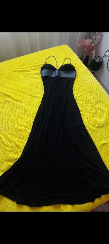 lanene haljine za punije: L (EU 40), XL (EU 42), bоја - Crna, Drugi stil, Na bretele