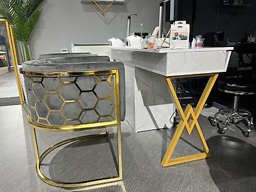 Маникюрные столы: Маникюрные столы от нашей компании изготавливаются качественно и — 12