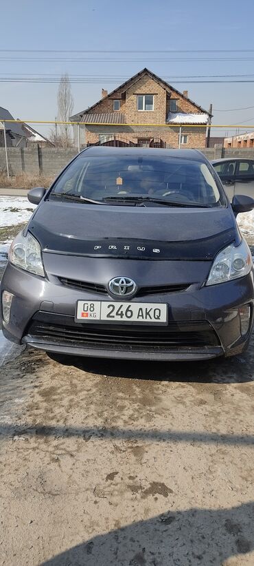 Toyota: Toyota Prius: 2015 г., 1.8 л, Гибрид