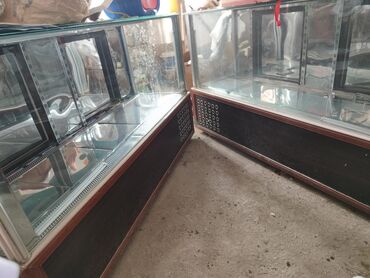 vitrin soyuducu: 2 eded vitrin soyuducu satilir biri 400manat.2sini eyni adam alsa