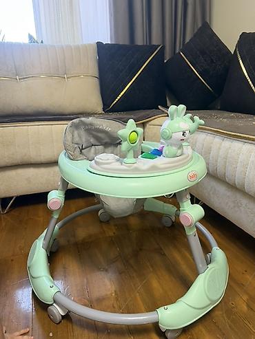 Uşaq gəzdiricisi (baby walker) – yaşıl rəngdə, dairəvi baza və lalafo.az -da Uşaq gəzdiricisi (baby walker) – yaşıl rəngdə, dairəvi baza və