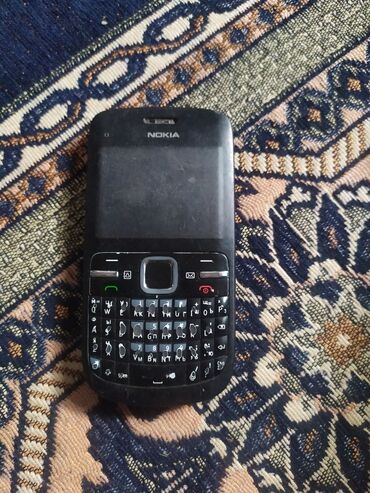 nokia 5700: Nokia 2, Б/у, < 2 ГБ, цвет - Серебристый, 1 SIM