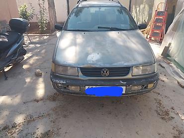 golf car: Volkswagen Passat: 1994 г., Механика, Универсал — 4