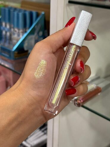 Çantalar: Qadın çanta dəsti - Dizayn: Şık və minimal xətlər; yumşaq formalar — 12