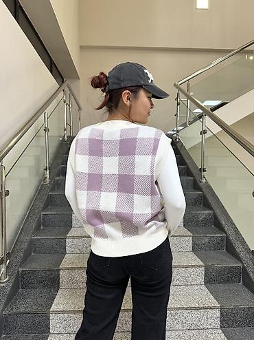 Кофты, свитеры: Кофта, V-образный вырез, Высокая горловина, На пуговицах, Осень-весна, Стандарт — 4