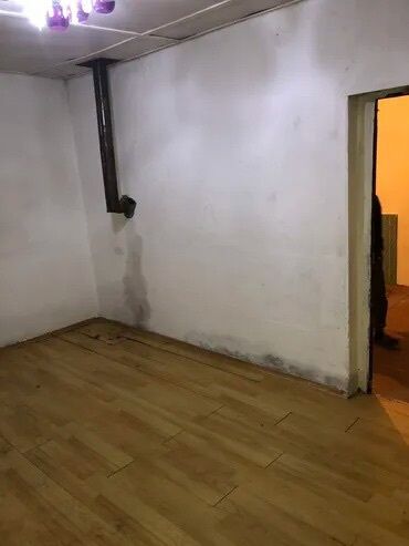 суточный дом: 26 м², 2 комнаты, Забор, огорожен, Подвал, погреб