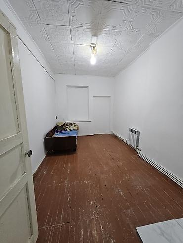 Комнаты: 50 м², С мебелью частично — 4