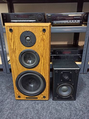 Zvučnici i stereo sistemi: Nad 801 mm (crni) i infinity reference 40 (BRAON) oba zvucnika su 90 na lalafo.rs — 1 Zvučnici i stereo sistemi: Nad 801 mm (crni) i infinity reference 40 (BRAON) oba zvucnika su 90 — 1