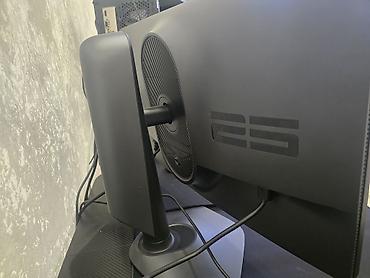 vesa: Монитор, Dell, Б/у, 24" - 25" — 1