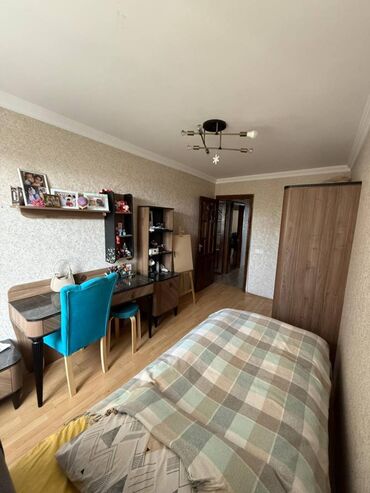 Köhnə tikili: Bakı, 4 otaqlı, Köhnə tikili, m. Xalqlar Dostluğu, 90 kv. m — 7