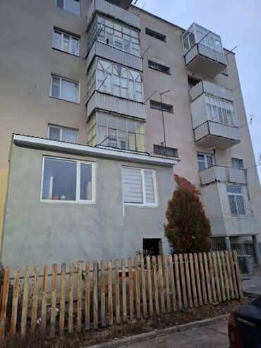 Продажа квартир: 4 комнаты, 77 м², 105 серия, 1 этаж, Старый ремонт — 1
