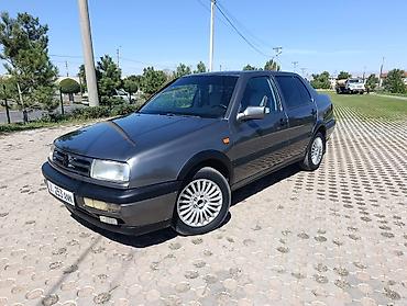 эур на ваз: Volkswagen Vento: 1993 г., 2 л, Механика, Бензин, Седан — 4