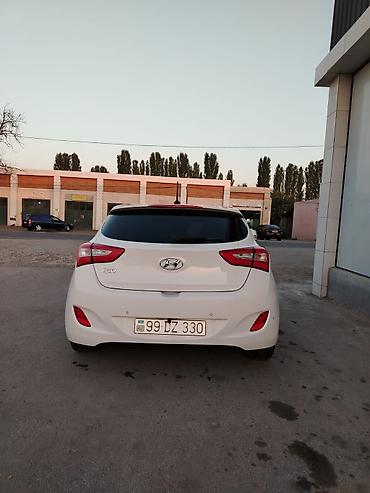 borbet diski: Hyundai i30 (ağ rəng, hatchback) - Kuzov: 5 qapılı hatchback — 5
