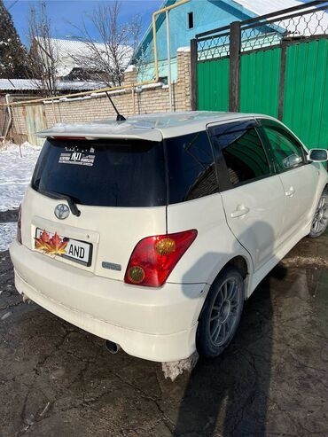 Toyota: Toyota ist: 2002 г., 1.5 л, Автомат, Бензин, Хэтчбэк — 14