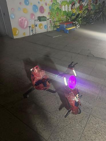 stacktrack oyuncaq dəsti: Uşaq üçün elektrikli drift trike (3 təkərli) – LED işıqlı Məhsulun — 5