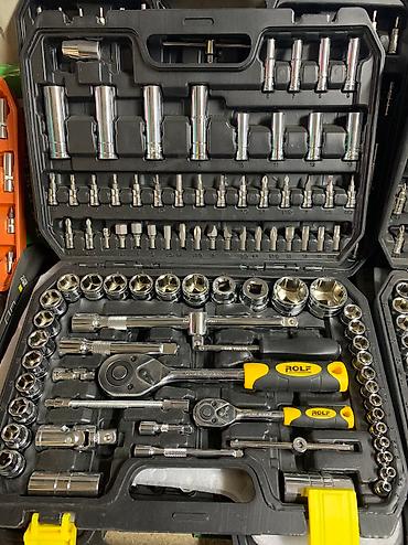 Наборы инструментов: Набор ключей ROCKFORCE 100 персон распродажа — 8