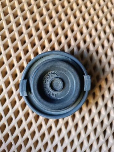 тормозная жидкость: Крышка жидкости тормозного бочка от
Хонда Фит 2003 года