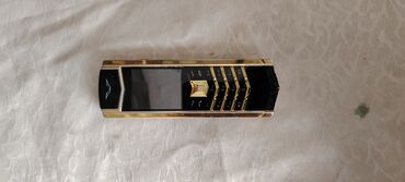 vertu telefon: Vertu Aster