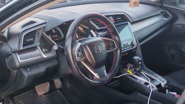 Honda: Honda Civic: 1.5 l | 2016 il Sedan — 21