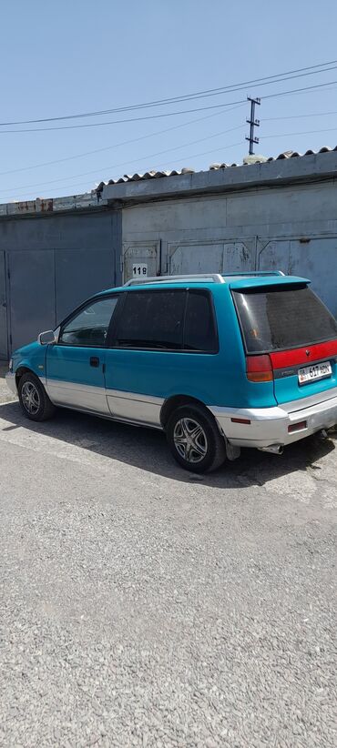продажа пикап: Mitsubishi Space Runner: 1992 г., 1.8 л, Механика, Бензин, Минивэн