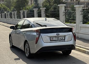 corolla 2016: Toyota Prius: 2016 г., Гибрид — 5
