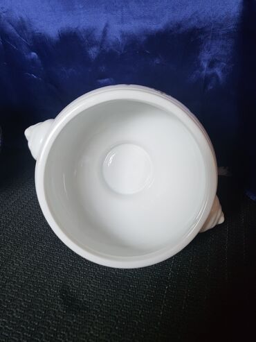 Činije: Cinije vece univerzalne,nove,vintaz pun porcelan. Cinija komada 2 u — 10