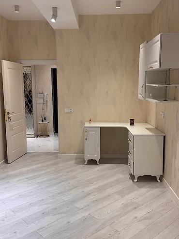 qurtulus 93: Ünvan: Sumqayıt Şəhər Bulvar Küç Xəzri Residence Bina tipi: Yeni — 4