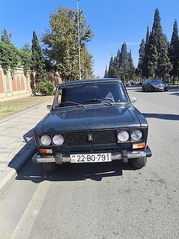 VAZ 2106 sedan - Kuzov: klassik 4 qapılı sedan, tünd yaşıl rəng, xrom