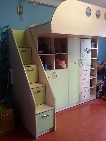 study table: Продаю подростковый вместительный гарнитур, делали на заказ, ширина — 3