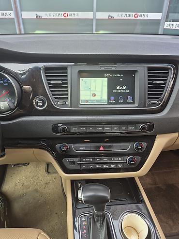 Kia: Kia Carnival: 2019 г., 2.2 л, Дизель — 15