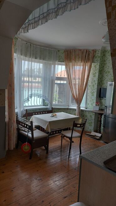 Həyət evləri və villaların satışı: Pirşağı qəs. 4 otaqlı, 182 kv. m — 31