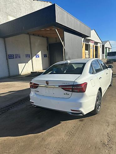 Roewe: Roewe Ei6: 2019 г., 1.5 л, Бензин, Седан — 7