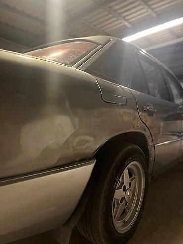 крыло на 124: Mercedes-Benz W124: 1989 г., 2.9 л, Механика, Дизель, Седан — 2