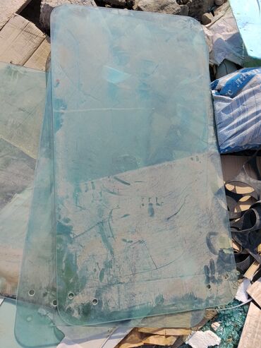 Стекла и комплектующие: Лобовой передний задний боковой различных размеров и форм — 13