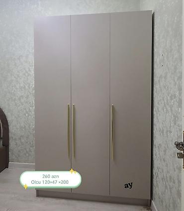 divar ref: Minimalist üslubda 3 qapılı paltar şkafı - Rəng: boz-bej ton - Üslub — 1