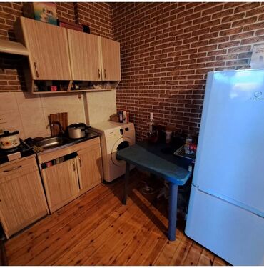 Uzunmüddətli kirayə mənzillər: 2 otaqlı mənzil – tam mebellə və texnika ilə Plan: - Geniş yataq — 8