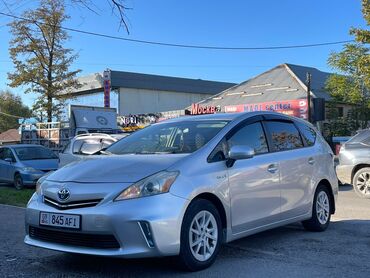 Toyota: Toyota Prius: 2013 г., 1.5 л, Робот, Гибрид, Универсал