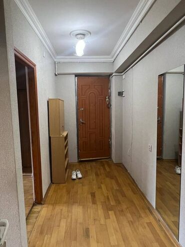 Uzunmüddətli kirayə mənzillər: Ev əşyazsızdır. Qaz,su,işıq daimidir. 3otaqdır. Binanın həyətində — 6