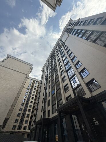 продаю квартиру цо радуга: 1 бөлмө, 44 кв. м, Элитка, 10 кабат, ПСО (өзү оңдоп түзөтүп бүтүү үчүн)