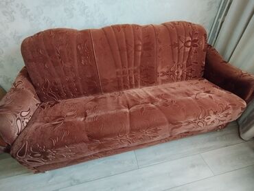 диван бу раскладной: Диван-кровать, цвет - Коричневый, Б/у