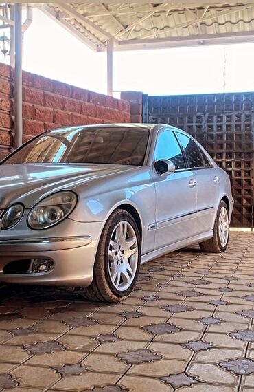 Транспорт: Mercedes-Benz 260: 2002 г., 2.6 л, Автомат, Бензин, Седан