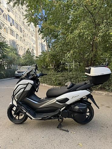 Скутер Z‑Max городского класса - Кузов: максискутер с высоким