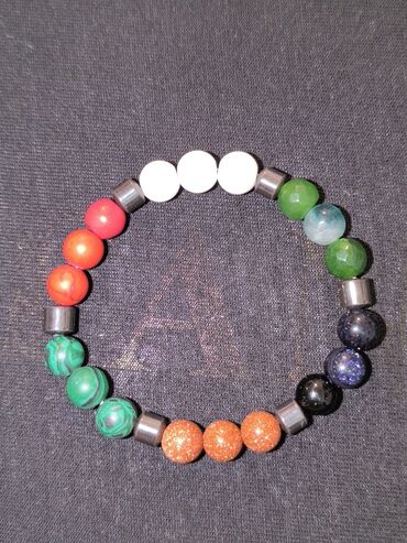 Bilərziklər: Əl işi bilərziklər dəsti - Materiallar: şüşə/daş boncuklar, bəzək — 27