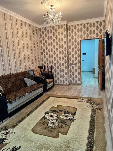 Uzunmüddətli kirayə mənzillər: İnşaatçılar metrosunun çıxışında, 14 mərtəbəli binanın 10-cu — 11