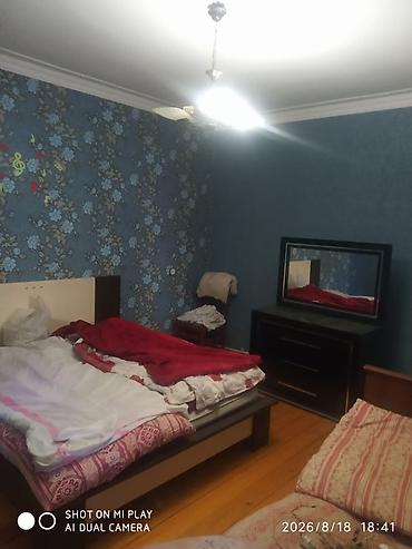 qarayev: Bakıxanov qəs. 6 otaqlı, 150 kv. m, Kredit yoxdur, Orta təmir — 7