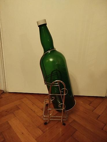cipelarnik matis: Dekorativna zelena staklena boca flasa sa metalnim stalkom “Black — 5