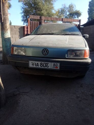 автомобиль жук: Volkswagen Passat Variant: 1989 г., 1.8 л, Механика, Бензин, Универсал