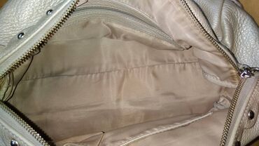 Torbe: Italijanska divna kožna torba Prelepa italijasnka torba, u šampanj na lalafo.rs — 7 Torbe: Italijanska divna kožna torba Prelepa italijasnka torba, u šampanj — 7