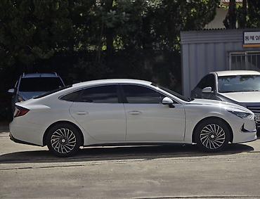 sonata nurais: Hyundai Sonata: 2022 г., 2 л, Автомат, Гибрид, Седан — 3